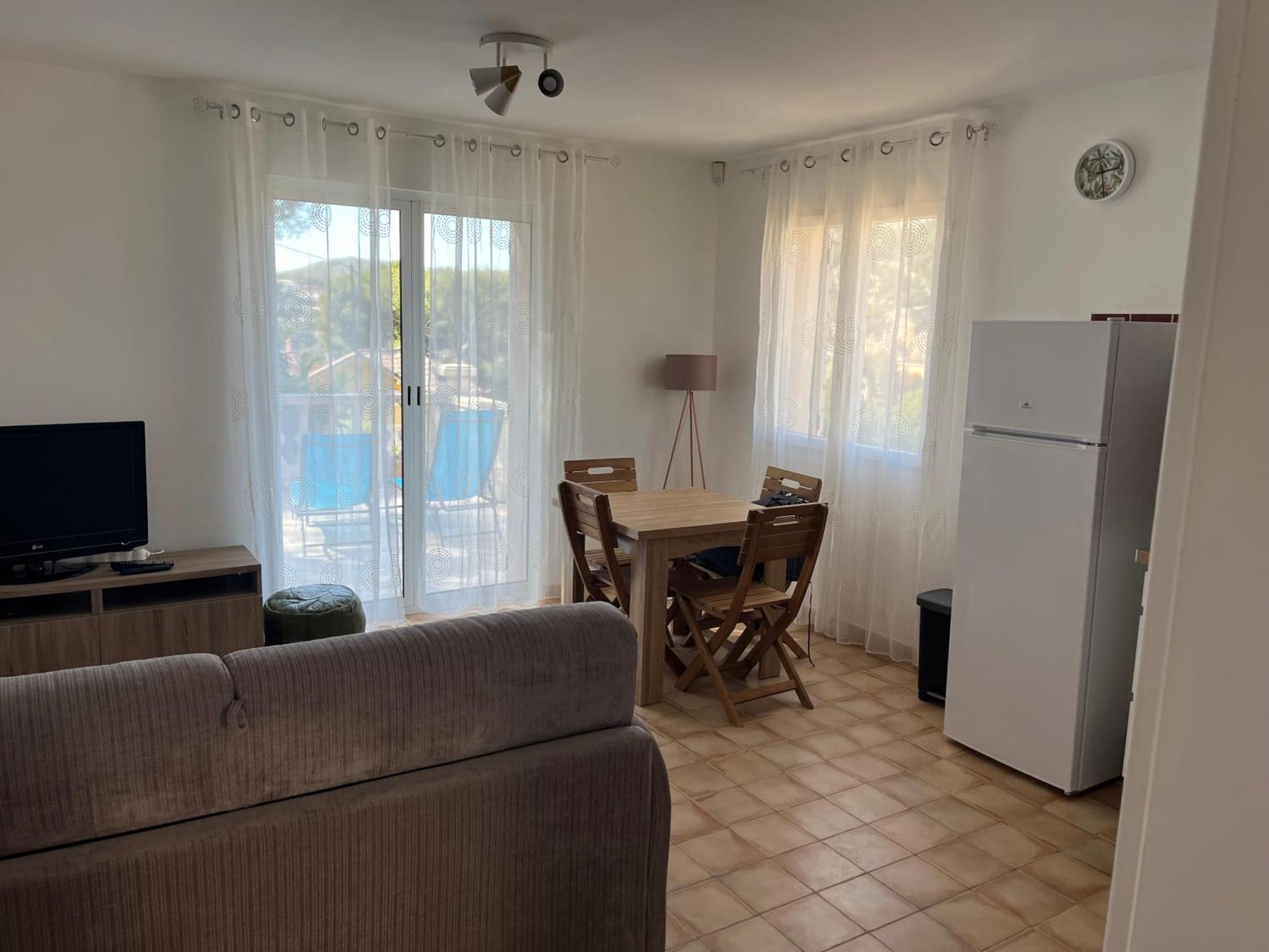 La Casa Calanquaise - A 250m Accessible A Pied - T2 Spacieux Independant - Terrasse Ombragee *