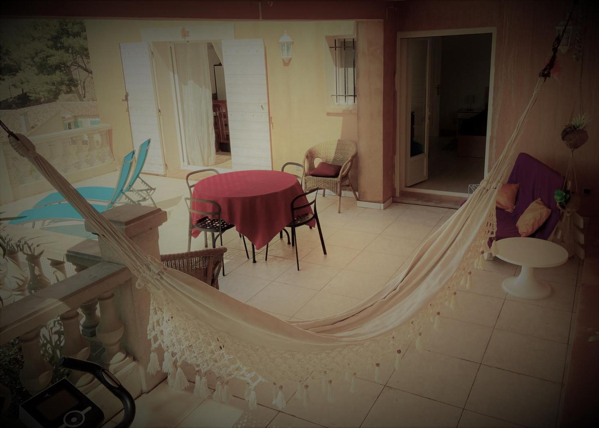 La Casa Calanquaise - A 250m Accessible A Pied - T2 Spacieux Independant - Terrasse Ombragee Apartment Ensues-la-Redonne