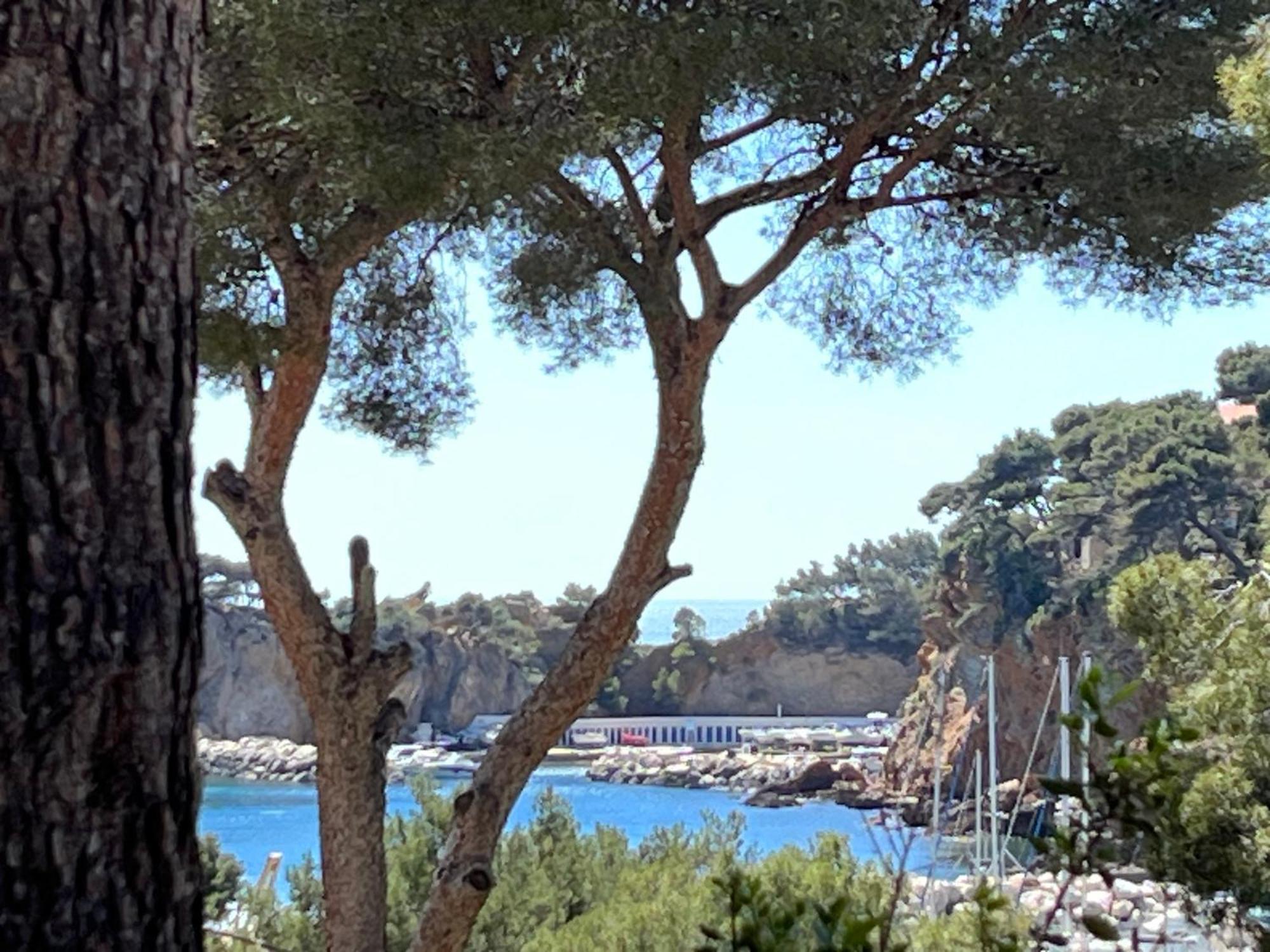 La Casa Calanquaise - A 250m Accessible A Pied - T2 Spacieux Independant - Terrasse Ombragee * Ensues-la-Redonne